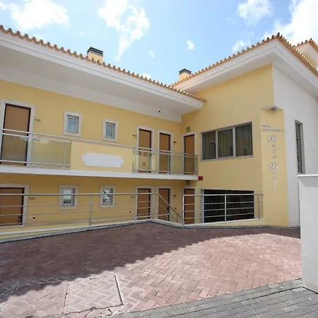 Lägenhetshotell Baia Brava 4*