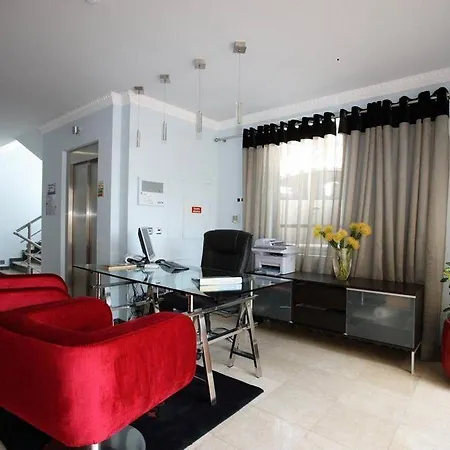 アパートホテル Baia Brava